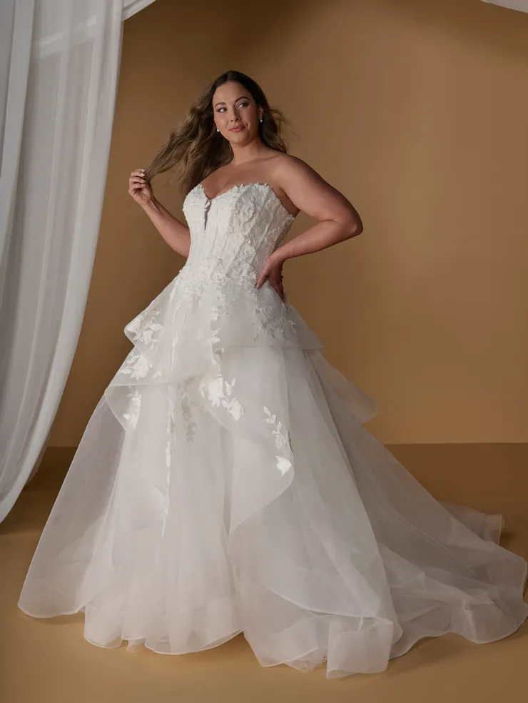 Christina Wu Love Style no. 29496 Default Thumbnail Image