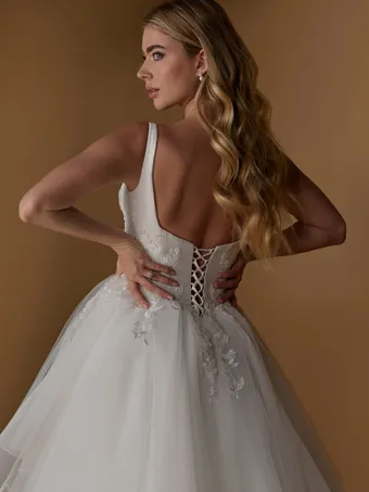 Christina Wu Platinum Style 31380 #4 backface vertical cropped thumbnail