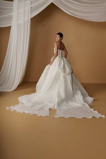 Christina Wu Platinum Style 31383P #4 backface vertical thumbnail