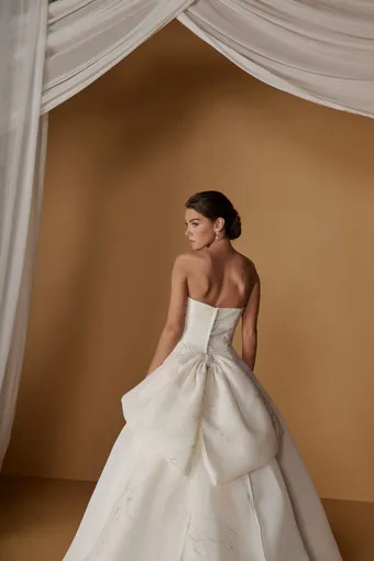 Christina Wu Platinum Style 31383P #7 backface vertical cropped thumbnail