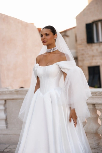 Lana Grace Bridal Eliza #3 frontface vertical cropped thumbnail