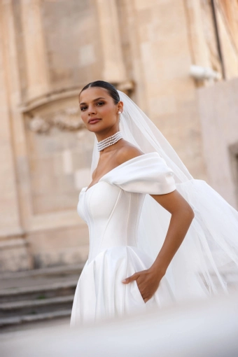 Lana Grace Bridal Eliza #5 frontface vertical cropped thumbnail