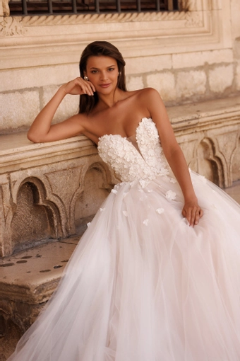 Lana Grace Bridal Gizelle #2 frontface vertical cropped thumbnail