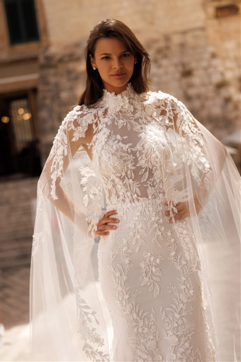 Lana Grace Bridal Lexi #4 frontface vertical cropped thumbnail