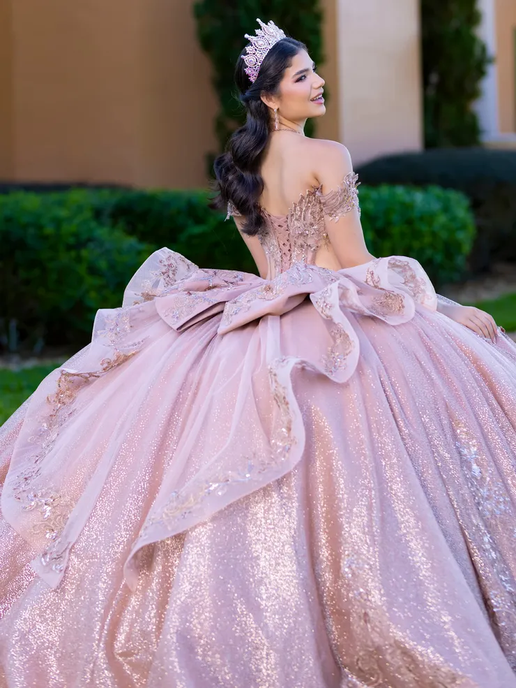 Quince Style #26145 #10 backface vertical cropped picture