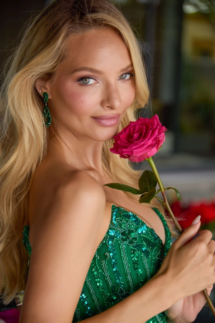 Ava Presley Style #47344 #12 Emerald frontface vertical cropped picture