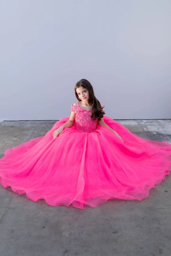 Ava Presley 26818 #8 frontface vertical thumbnail