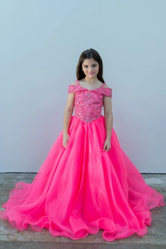 Ava Presley 26818 #4 frontface vertical thumbnail