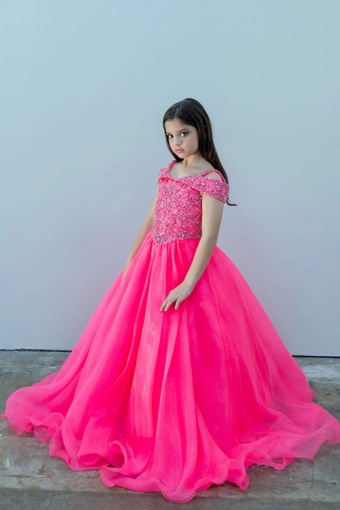 Ava Presley 26818 #7 frontface vertical thumbnail