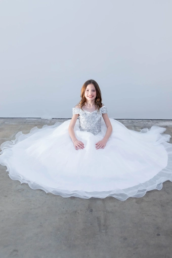 Ava Presley 26818 #6 frontface vertical thumbnail