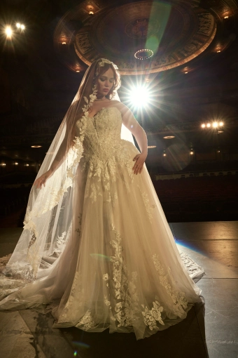Maggie Sottero Kate #0 default frontface vertical thumbnail
