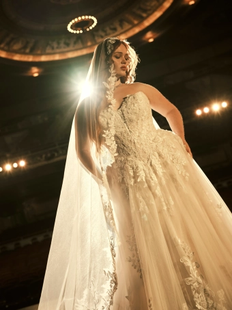 Maggie Sottero Kate #7 frontface vertical cropped thumbnail