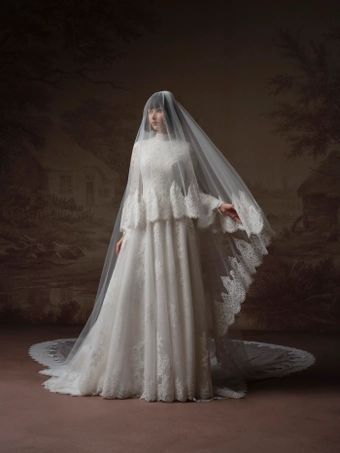 Maggie Sottero Dominique #4 frontface vertical thumbnail