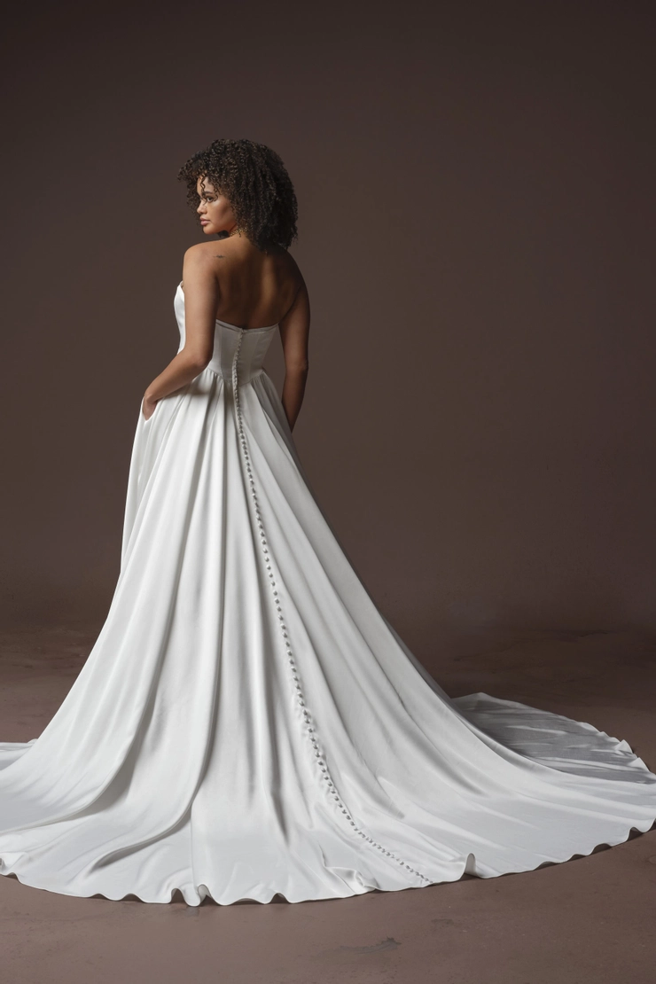 Maggie Sottero Backface Thumbnail Image