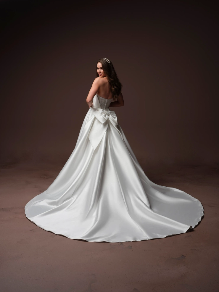 Rebecca Ingram Joanie F6RK126A01