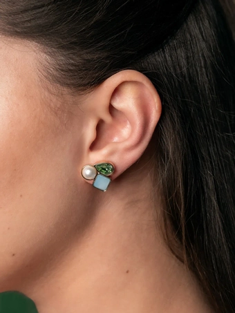 Olive & Piper Clemence Studs #1 Gold vertical thumbnail