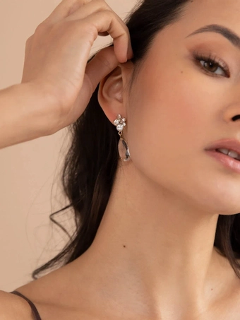 Olive & Piper Tuyet Drops #4 vertical thumbnail