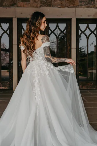 Iryna Shalom Amora #10 vertical thumbnail
