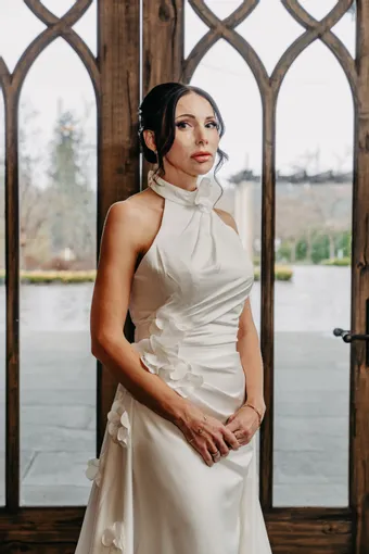 Iryna Shalom Elara #10 frontface vertical cropped thumbnail