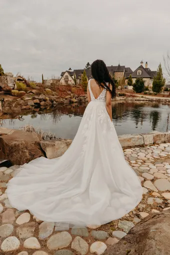 Iryna Shalom Elysia #2 vertical thumbnail