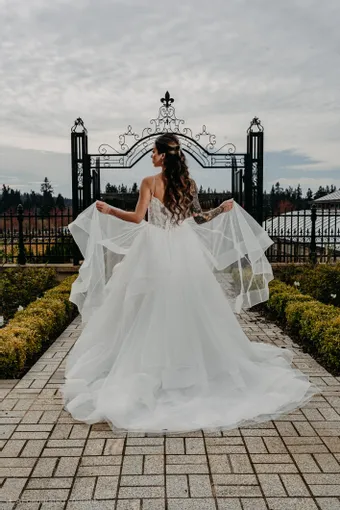 Iryna Shalom Empress #9 backface vertical thumbnail
