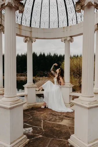Iryna Shalom Noelle #14 vertical thumbnail