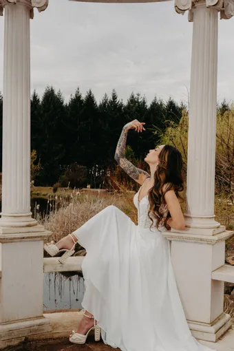 Iryna Shalom Noelle #12 vertical thumbnail