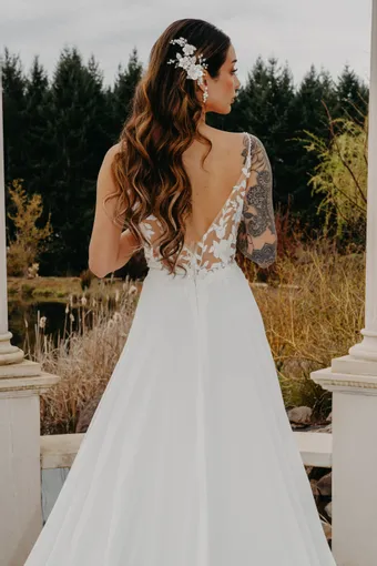 Iryna Shalom Noelle #19 backface vertical cropped thumbnail