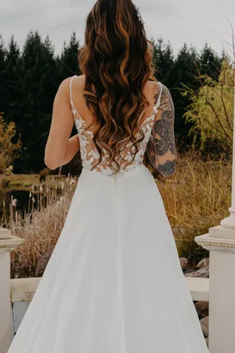 Iryna Shalom Noelle #18 backface vertical cropped thumbnail