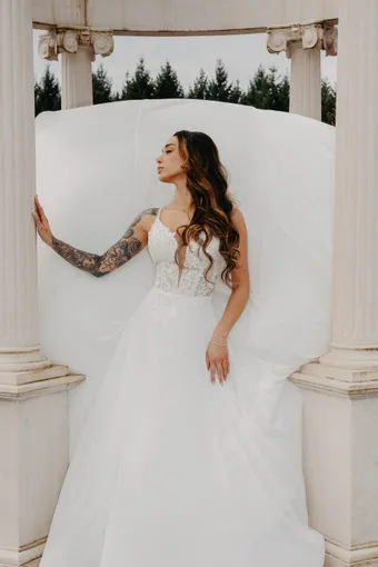 Iryna Shalom Noelle #4 vertical thumbnail