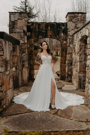 Iryna Shalom Soline #0 default frontface vertical thumbnail