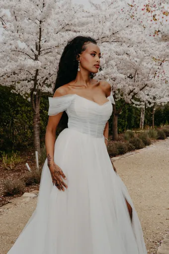 Iryna Shalom Zoe #6 vertical thumbnail