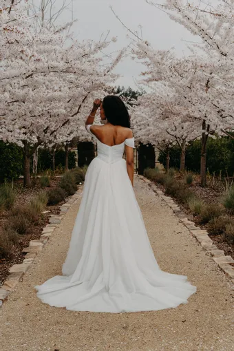 Iryna Shalom Zoe #9 backface vertical thumbnail