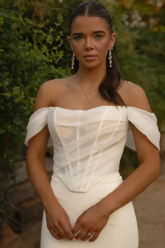 Sophia Thomas Style #B322 #2 frontface vertical cropped thumbnail