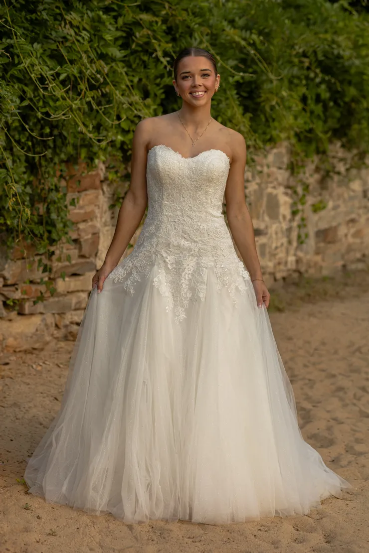 Sophia Thomas Style #B335 Default Thumbnail Image