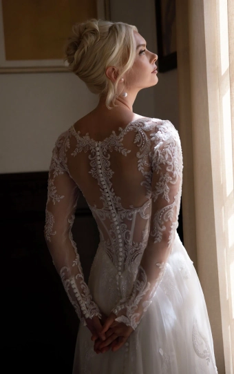 Essense of Australia Style #D4577 #9 backface vertical cropped thumbnail