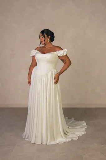 Essense of Australia Plus Size Style NO. D4568PS #0 default frontface vertical thumbnail