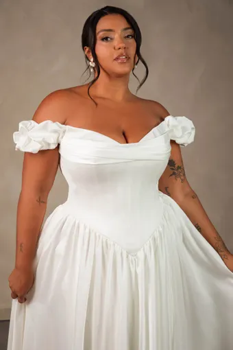 Essense of Australia Plus Size Style NO. D4568PS #5 frontface vertical cropped thumbnail