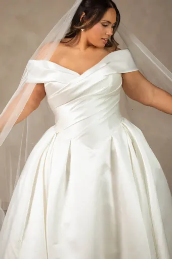Essense of Australia Plus Size Style NO. D4604PS #3 frontface vertical cropped thumbnail
