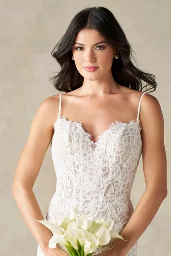 Allure Bridals Style #A1472 #9 frontface vertical cropped thumbnail