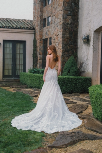 Allure Bridals Style #A1475 #6 backface vertical thumbnail