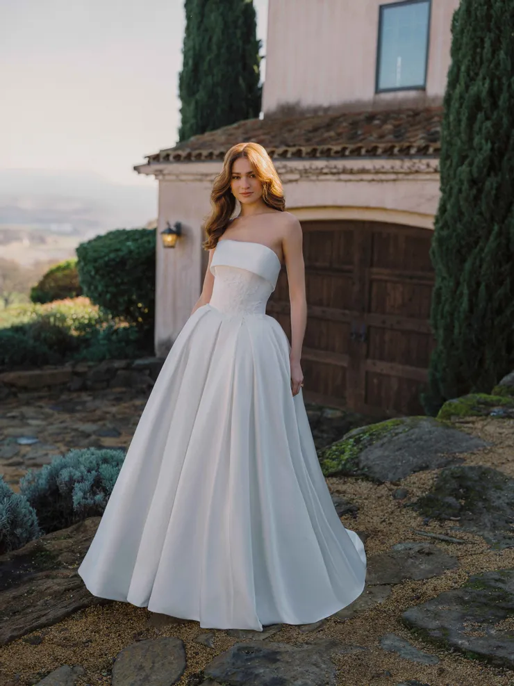 Allure Bridals Style #A1476 Default Thumbnail Image