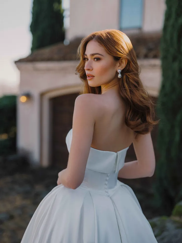 Allure Bridals Style #A1476 #9 backface vertical cropped picture