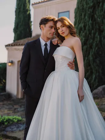 Allure Bridals Style #A1476 #5 frontface vertical cropped thumbnail