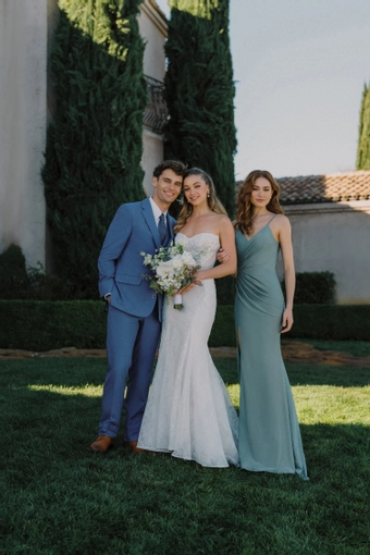 Allure Bridals A1481 #10 frontface vertical thumbnail