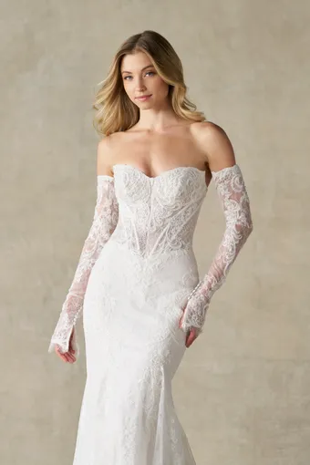 Allure Bridals A1481 #8 frontface vertical cropped thumbnail