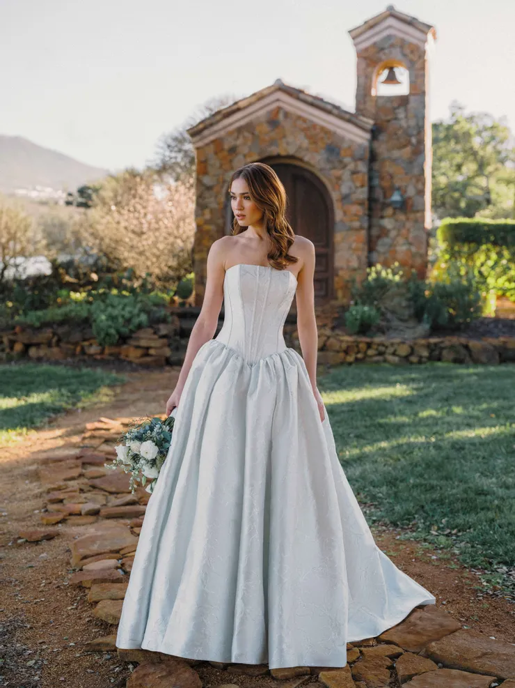 Allure Bridals Style #A1482 Default Thumbnail Image
