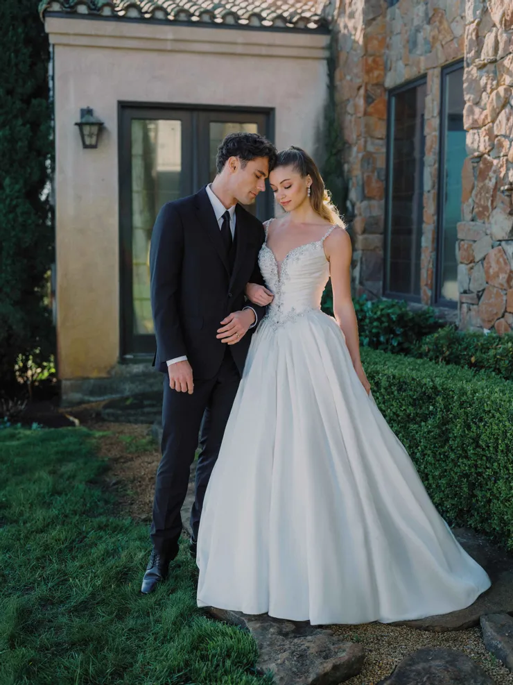 Allure Bridals Style #A1484 #1 frontface vertical picture