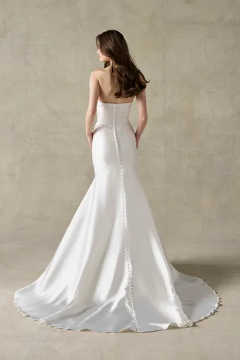 Allure Bridals Style #A1488 #5 backface vertical thumbnail