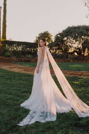 Allure Bridals Style #A1489 #8 backface vertical thumbnail